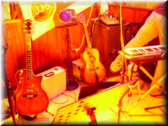 Bruce&Michel-Drpacoustic-60908-Station-b1
