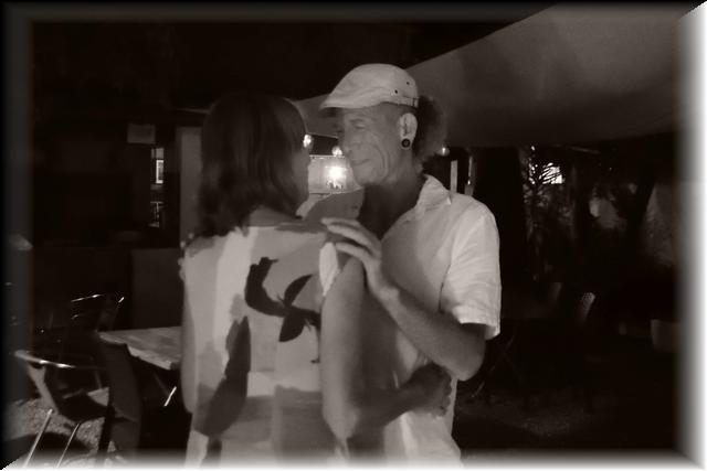 Couple dancing-Jerome Lecuyer-834_n