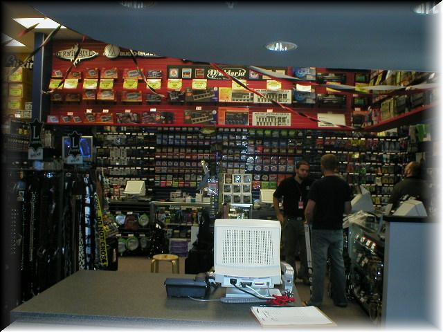 Guitar Center CharlestonSC 082005 24